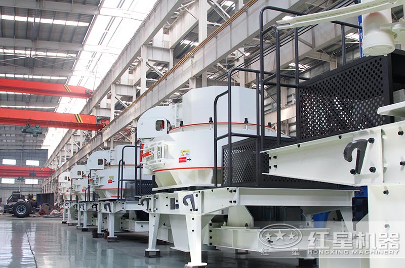青石制砂機(jī)_青石頭打沙機(jī)，時產(chǎn)10-500噸不是事